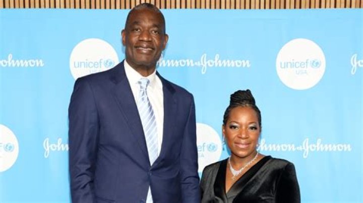 Who is Dikembe Mutombo? His bio, height, wife, son, net worth