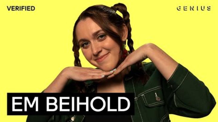 Who Is Em Beihold Boyfriend? Inspiration For “Numb Little Bug” TikTok Famed Lyrics