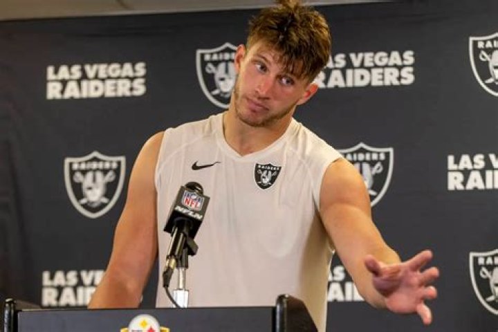 Who is Foster Moreau, Las Vegas Raiders player suffering from Hodgkin’s Lymphoma? All about his girlfriend Shaina Grace, net worth, contract