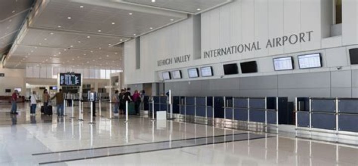 
Who is Mark Muffley, man in FBI custody after TSA found explosive device in his bag at Lehigh Valley International Airport, Pennsylvania? 