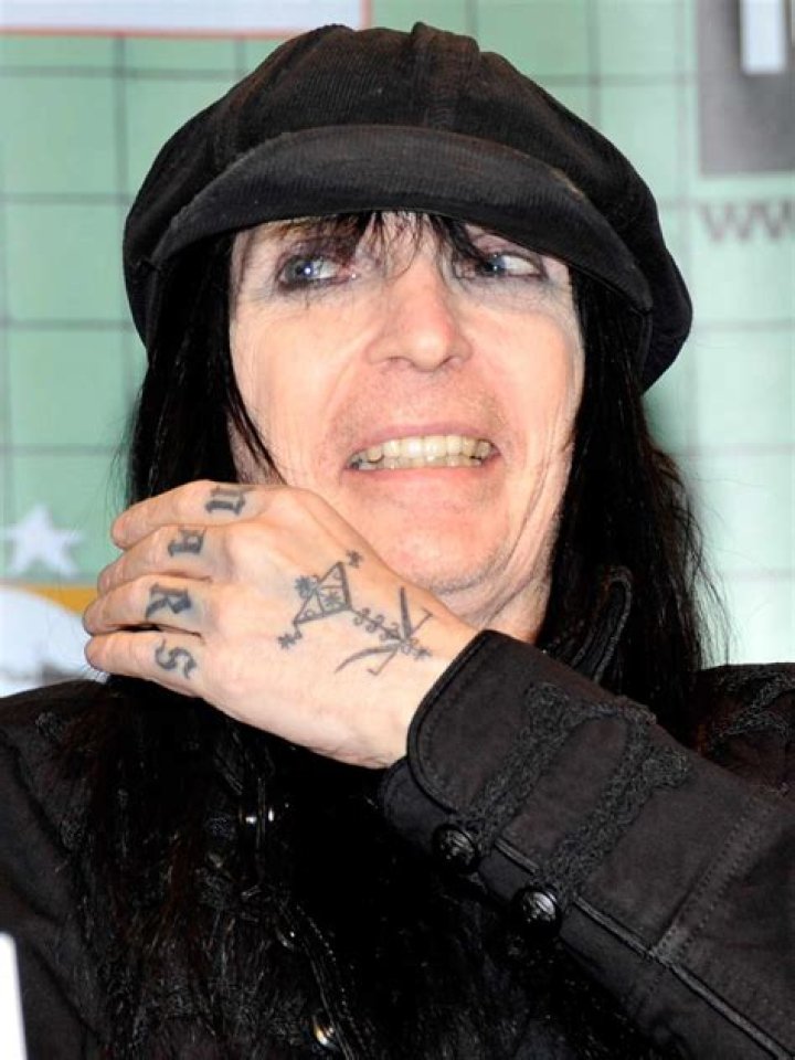 
Who is Seraina Schonenberger, Mick Mars’ wife? 