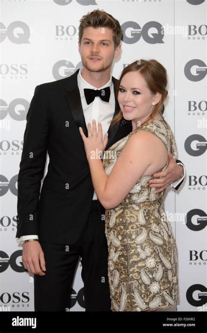 Who Is Tanya Burr Boyfriend Dan Herlihy? His Age And Net Worth- What Does He Do?
