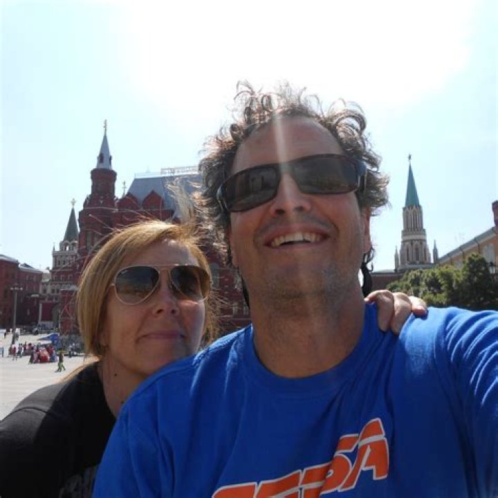 
Wife of Marc Fogel Teacher Jane Fogel Requests Assistance After Being Arrested in Russia 