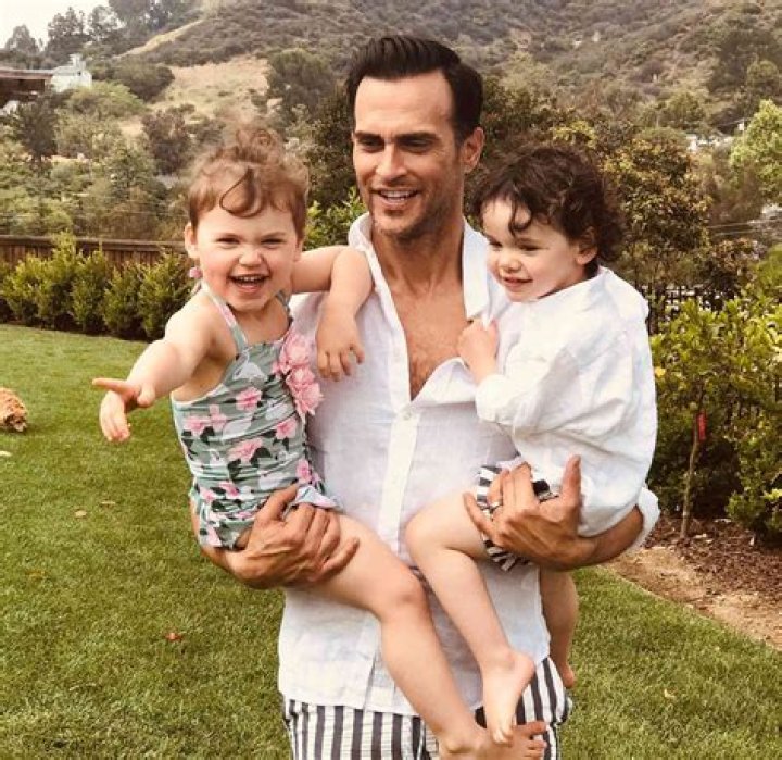 
Yes, Cheyenne Jackson Gay: Meet His Partner Jason Landau & Children 