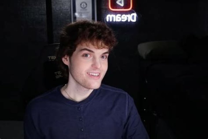 YouTuber Desbug Face Reveal & Name: Insight On His Looks, Net Worth & YouTube