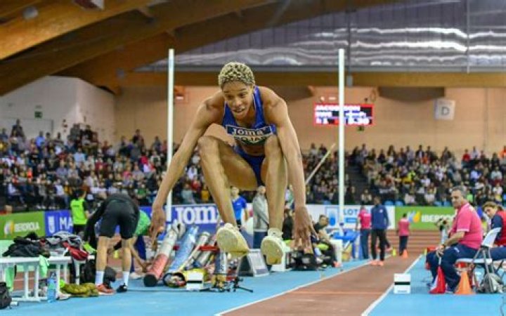 
Yulimar Rojas Height, Weight, Net Worth, Age, Birthday, Wikipedia, Who, Nationality, Biography 