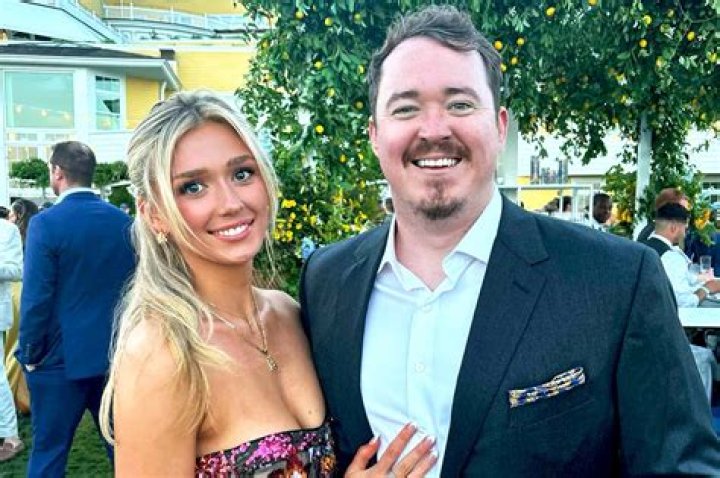 
Zach Dean Girlfriend Grace Lessard and Dating Life 