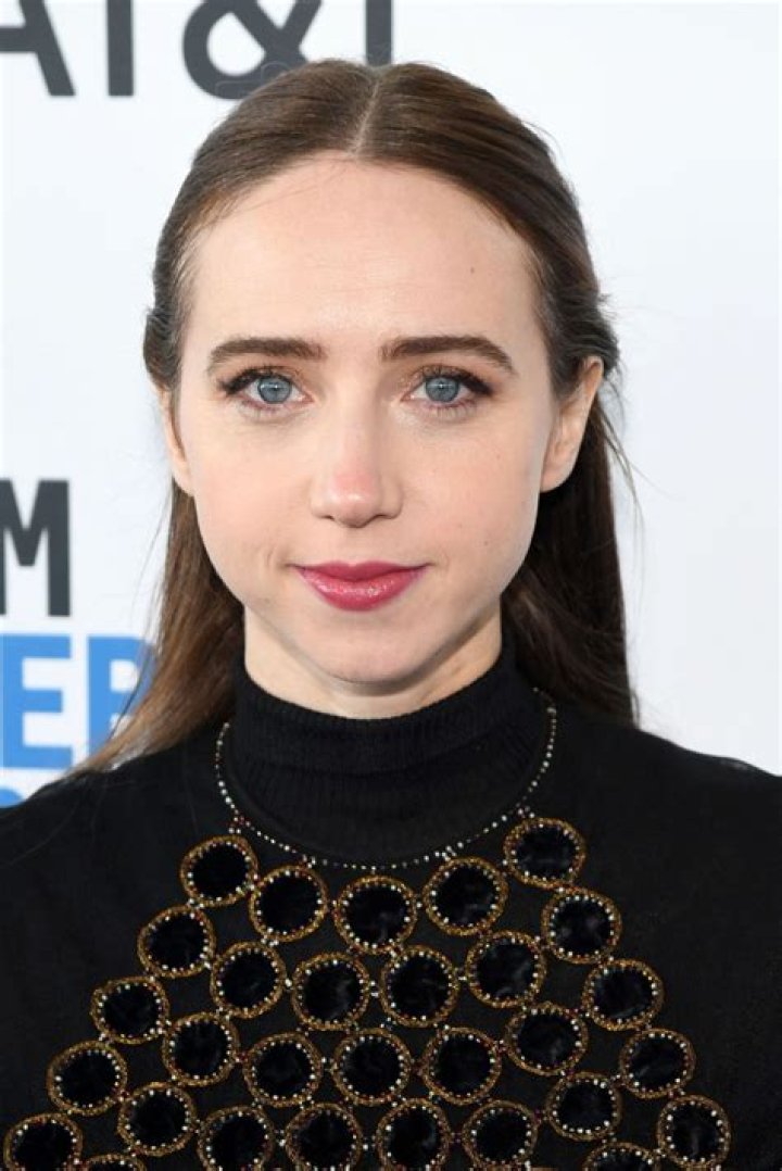 Zoe Kazan Height, Weight, Measurements, Bra Size, Shoe Size