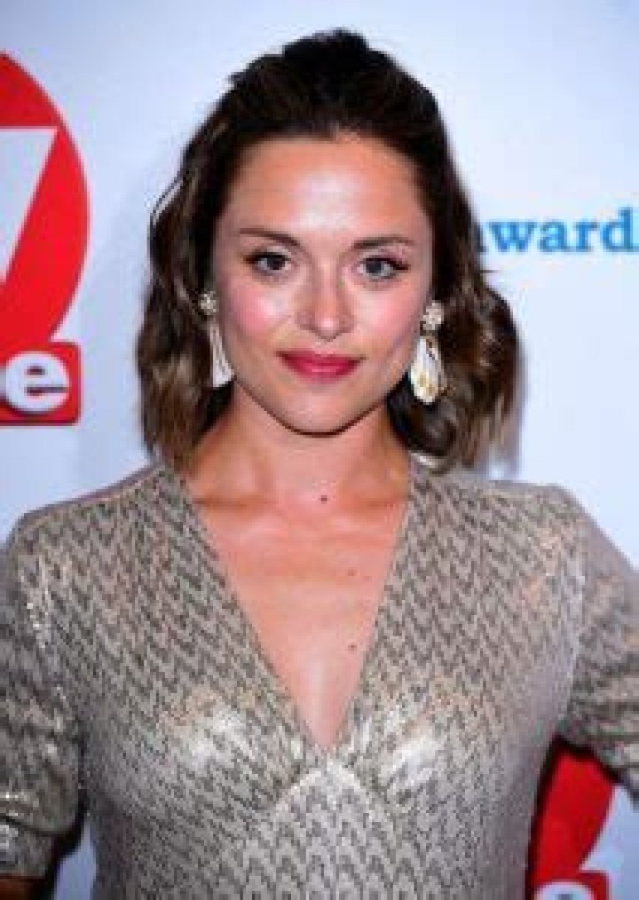 Zoë Tapper Net Worth